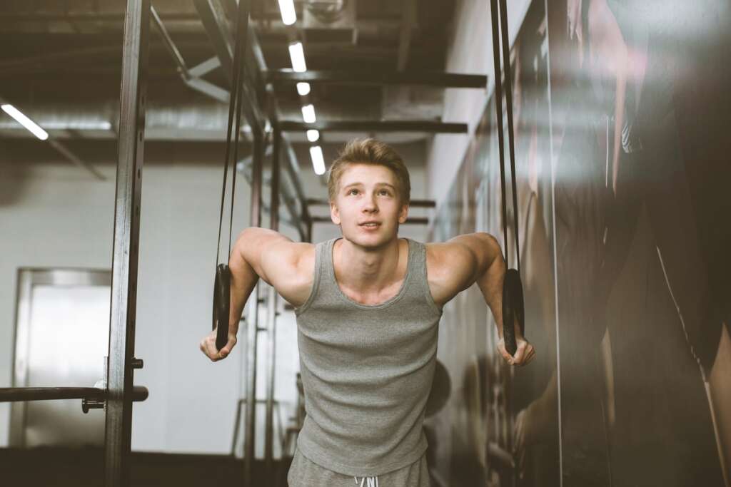 Men's Fitness Clothing: Combining Function and Fashion